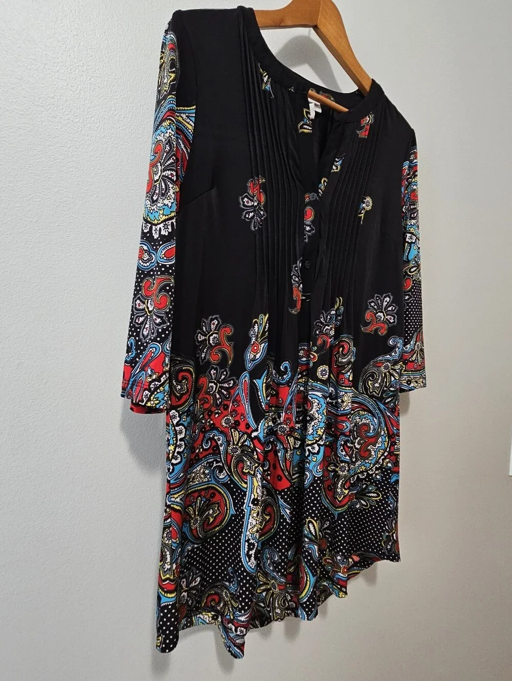 Dress - Picture 2 of 7